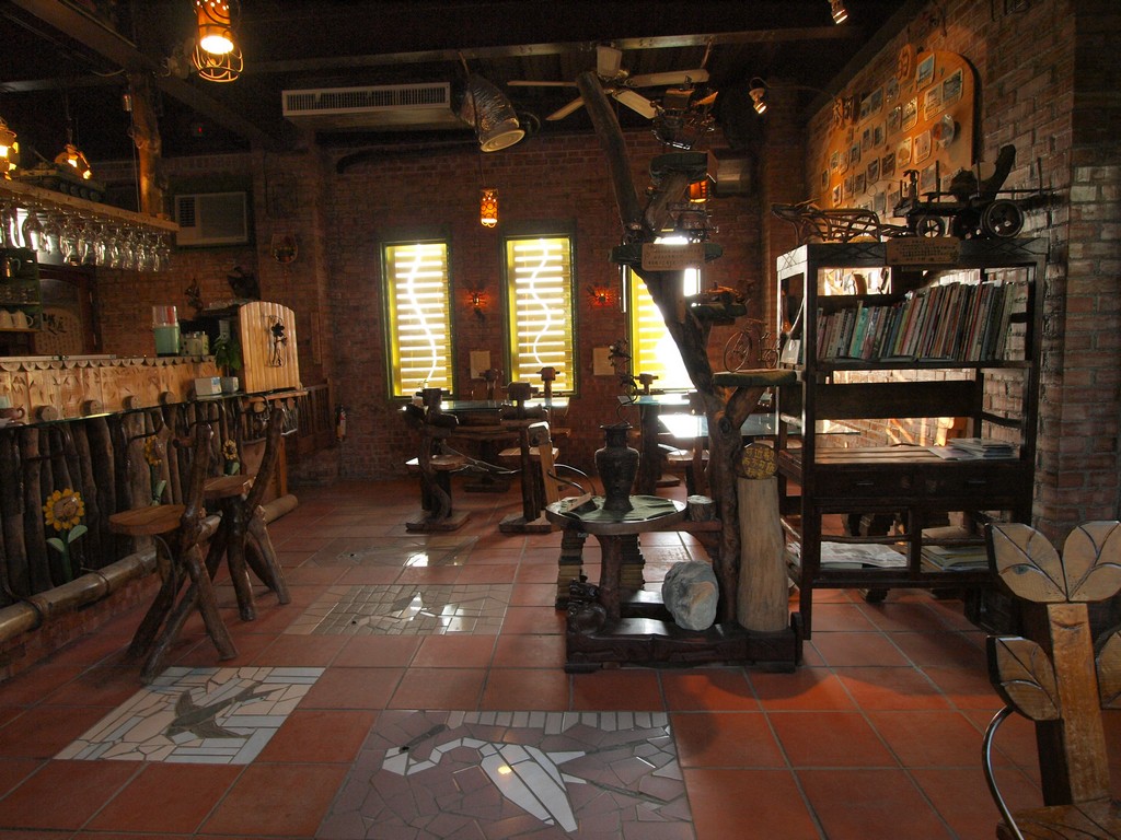 木銅生活美學創作咖啡屋
